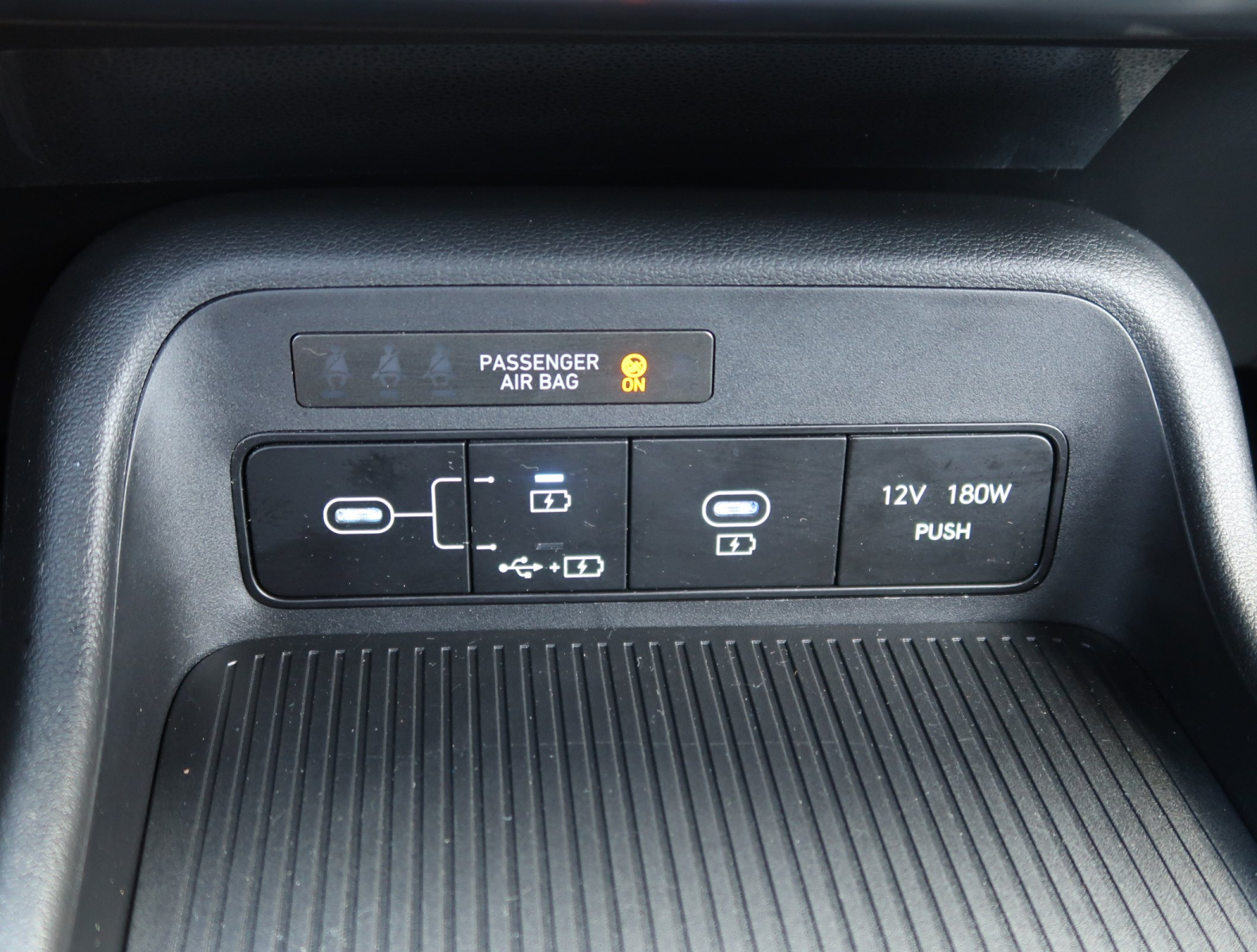 Hyundai Kona - 2024