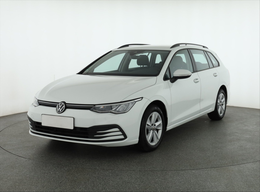 Volkswagen Golf, 2023