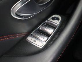 Mercedes-Benz E - 2018