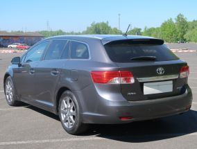 Toyota Avensis - 2012
