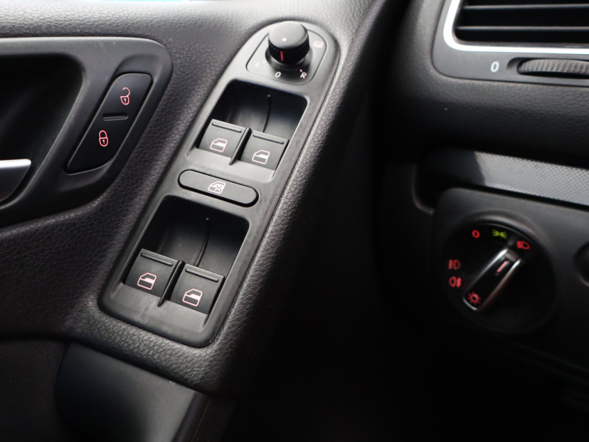 Volkswagen Golf, 2012