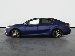 Toyota Camry - 2021