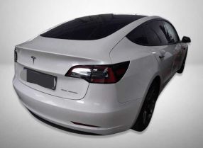 Tesla Model 3 - 2021