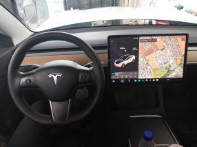 Tesla Model 3 - 2021