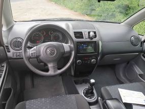 Suzuki SX4 - 2012