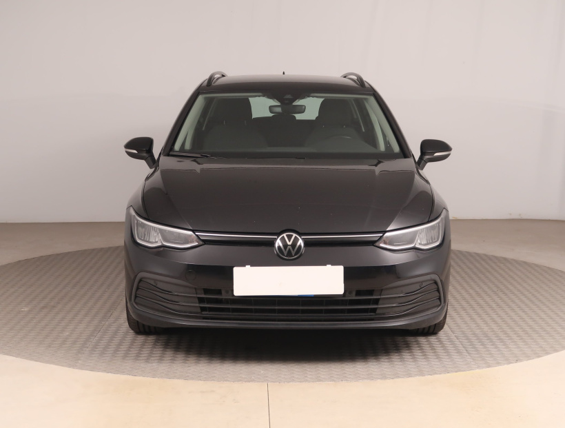 Volkswagen Golf, 2023