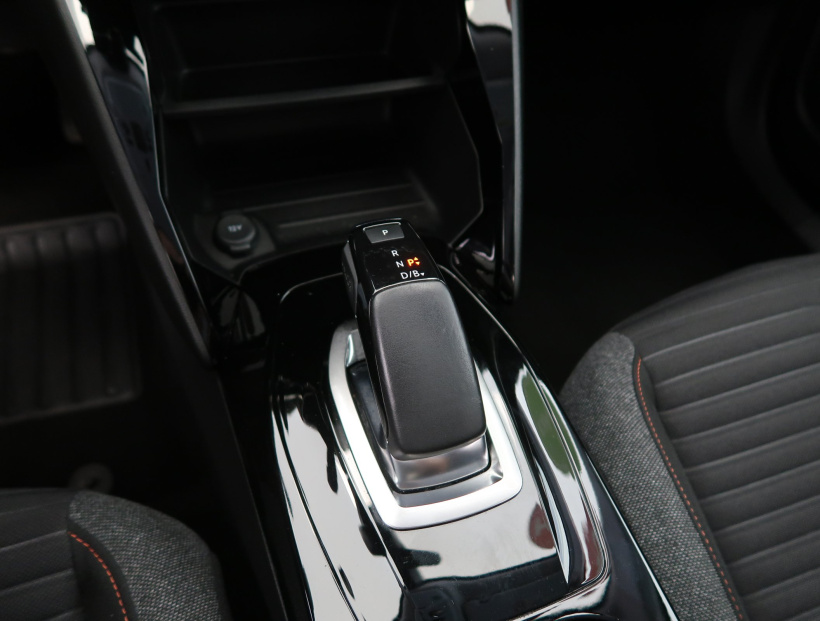 Peugeot e-2008, 2021