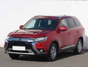 Mitsubishi Outlander - 2020