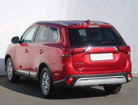 Mitsubishi Outlander - 2020