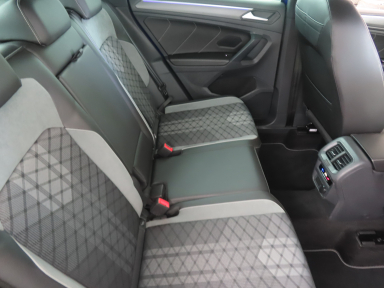Volkswagen Tiguan - 2021