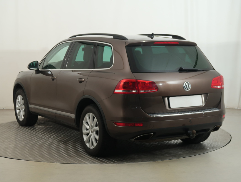 Volkswagen Touareg, 2011