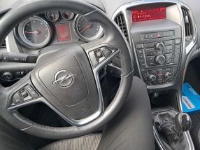 Opel Astra - 2014