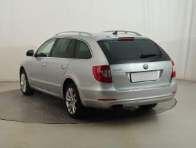 Škoda Superb - 2013