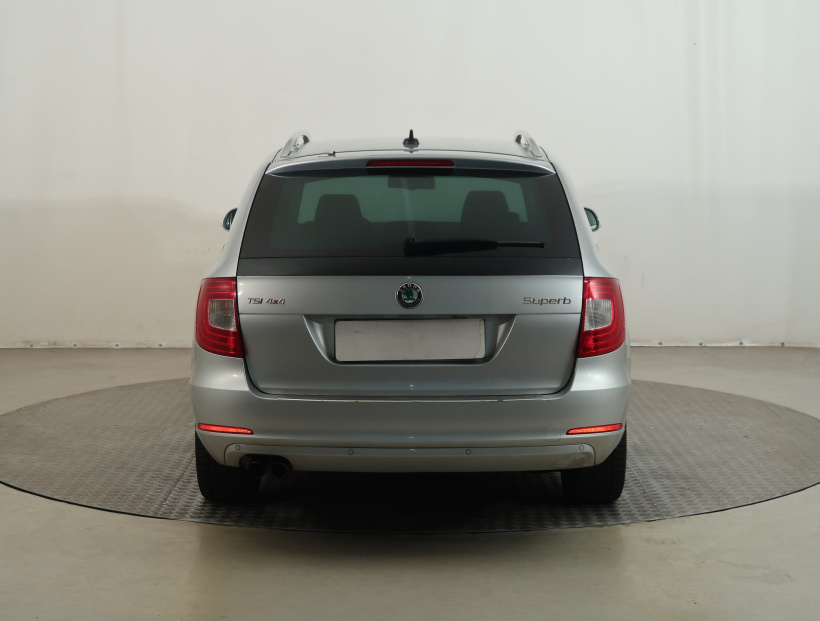 Škoda Superb, 2013