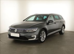 Volkswagen Passat - 2015