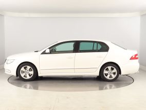 Škoda Superb - 2011