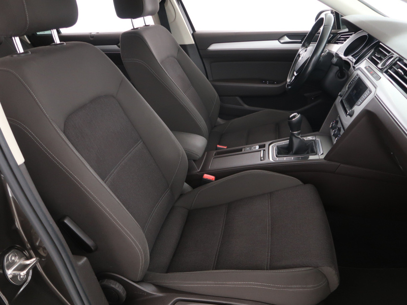 Volkswagen Passat, 2016
