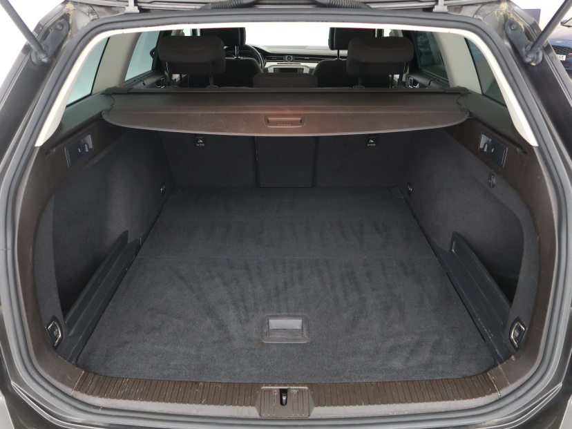 Volkswagen Passat, 2016