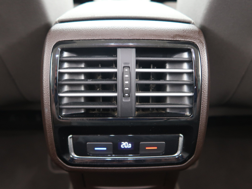 Volkswagen Passat, 2016