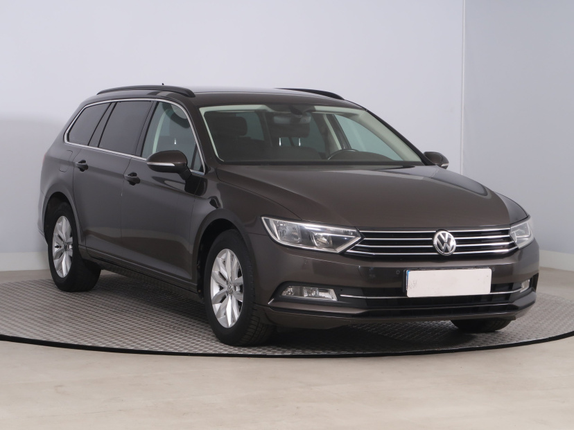 Volkswagen Passat, 2016