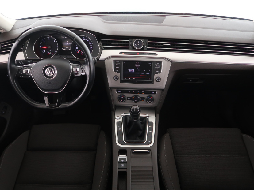 Volkswagen Passat, 2016