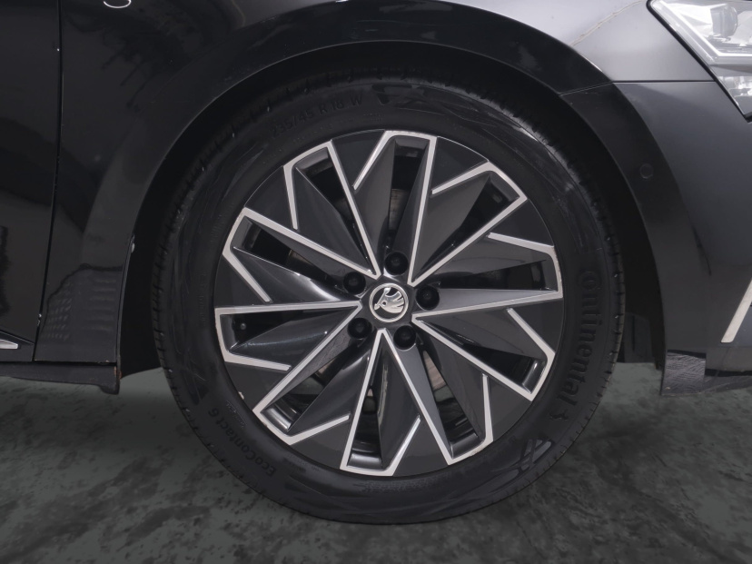 Škoda Superb, 2021