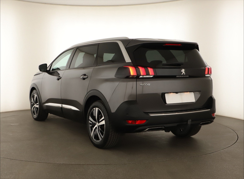 Peugeot 5008, 2020