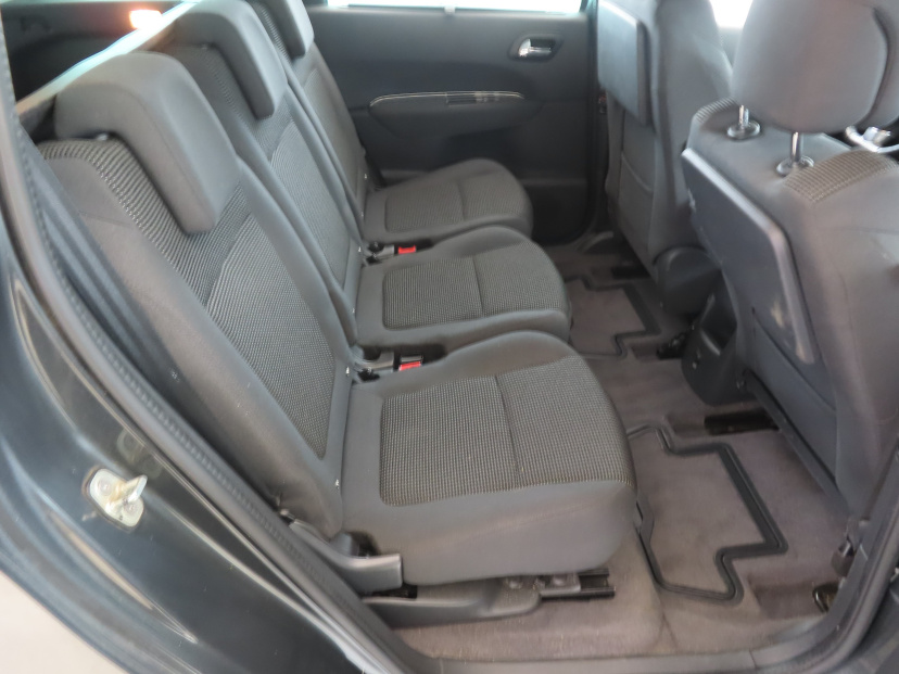 Peugeot 5008, 2015