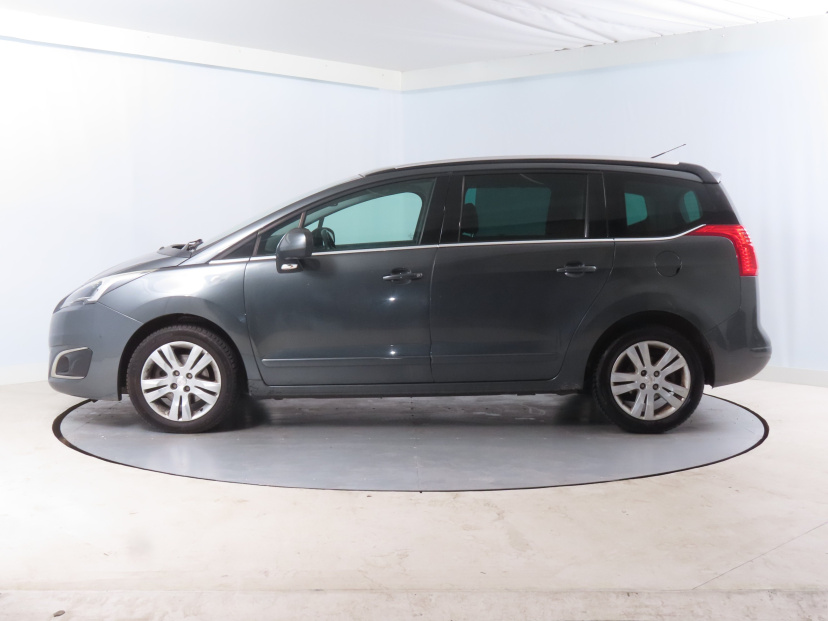 Peugeot 5008, 2015