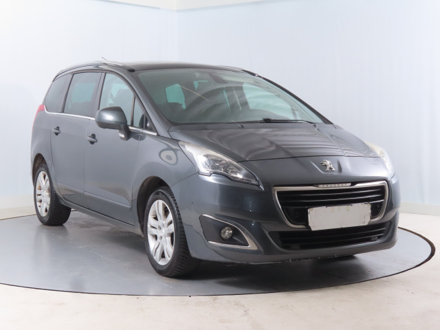 Peugeot 5008 2015