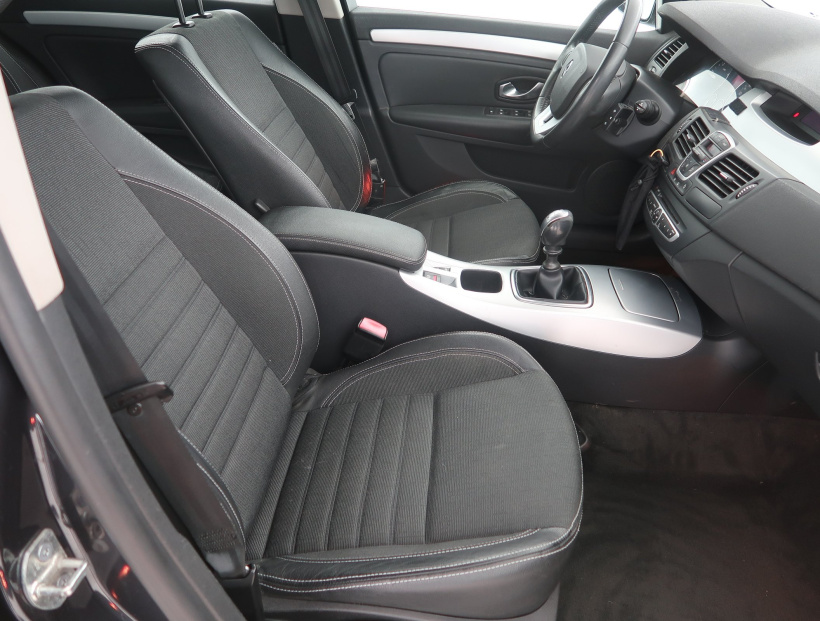 Renault Laguna, 2008