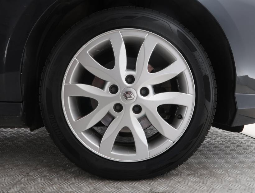 Renault Laguna, 2008