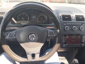 Volkswagen Touran - 2013