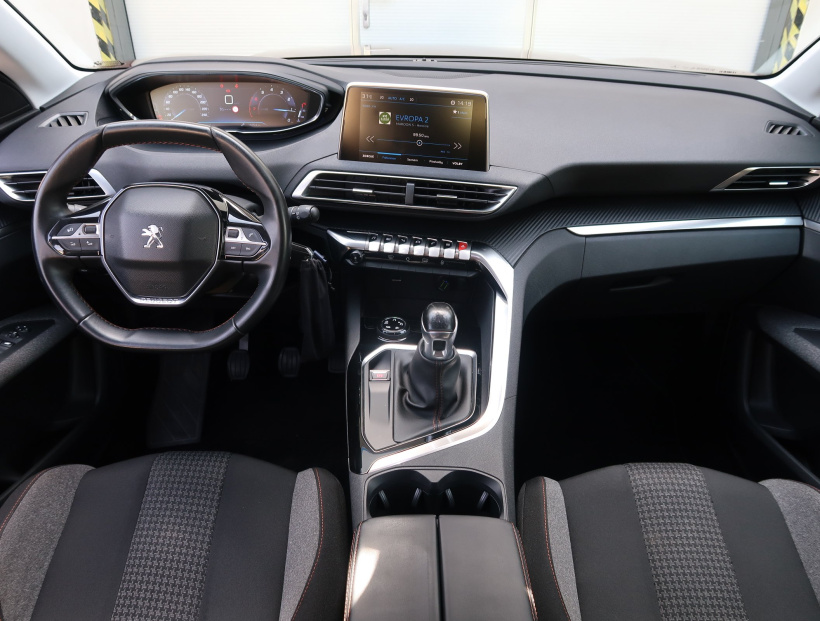 Peugeot 3008, 2017