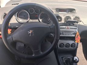 Peugeot 308 - 2010