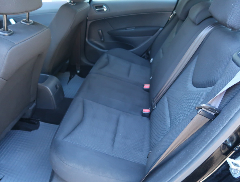 Peugeot 308, 2010