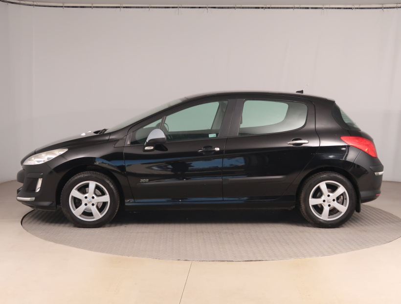 Peugeot 308, 2010
