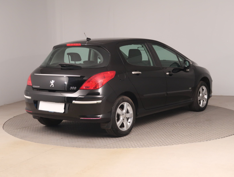 Peugeot 308, 2010