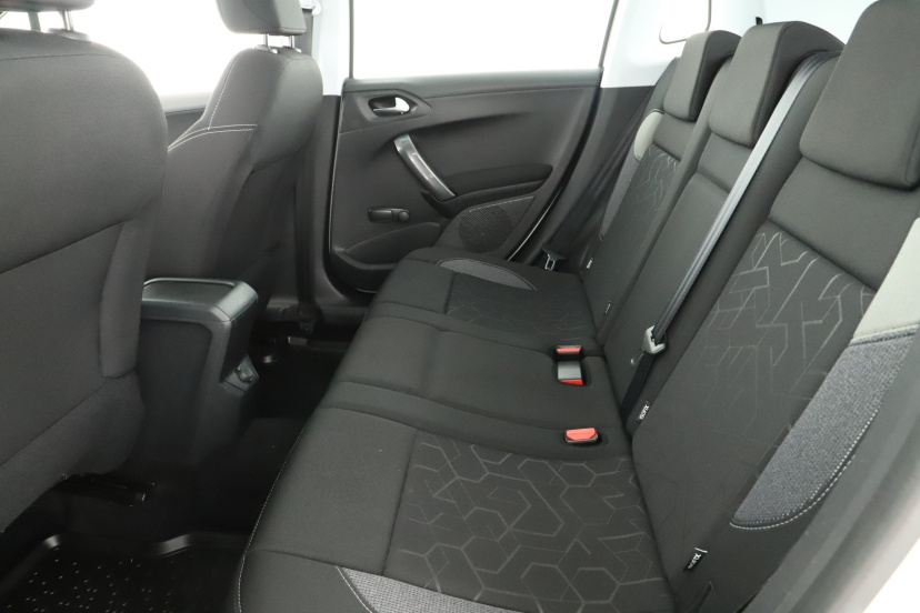 Peugeot 2008, 2019