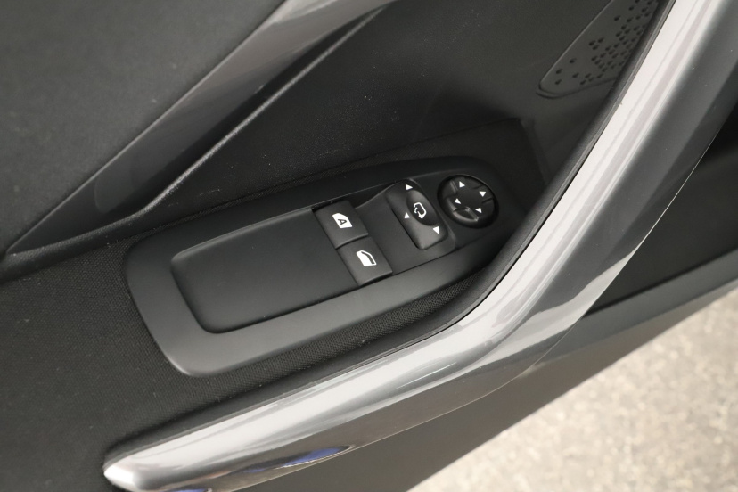 Peugeot 2008, 2019
