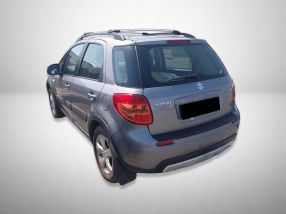 Suzuki SX4 - 2013
