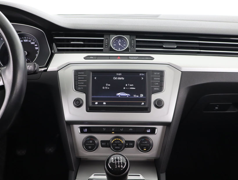 Volkswagen Passat, 2015