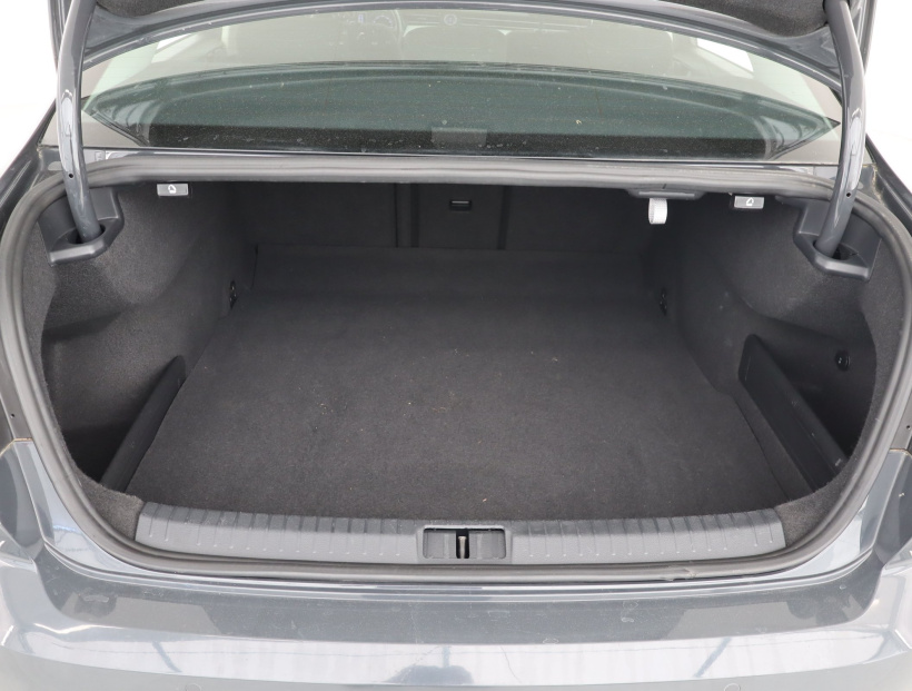 Volkswagen Passat, 2015
