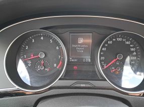 Volkswagen Passat - 2015