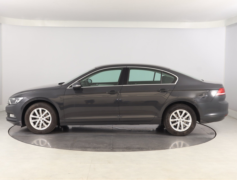 Volkswagen Passat, 2015