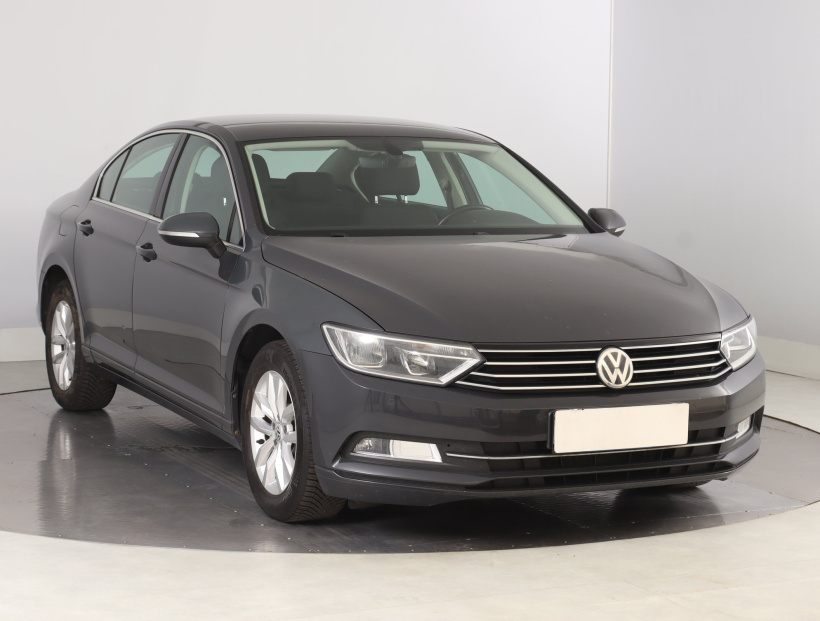 Volkswagen Passat, 2015