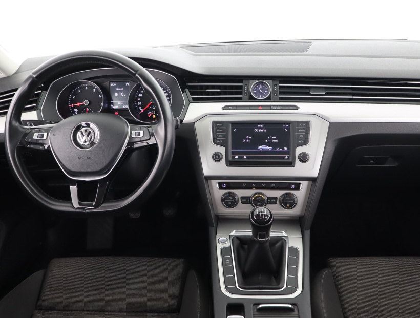 Volkswagen Passat, 2015