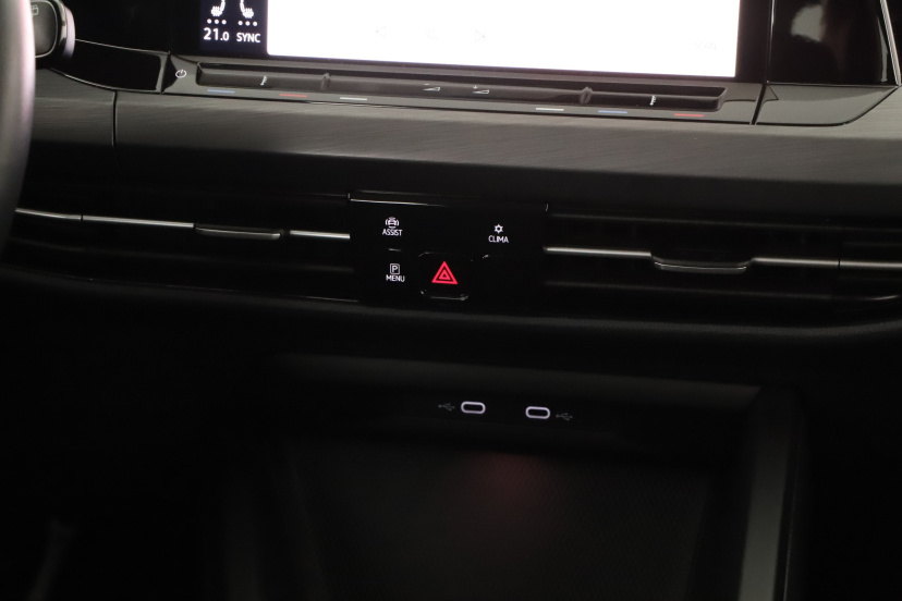 Volkswagen Golf, 2021