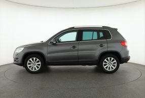 Volkswagen Tiguan - 2010