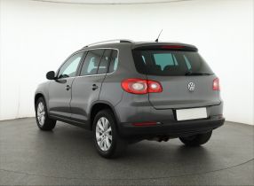 Volkswagen Tiguan - 2010